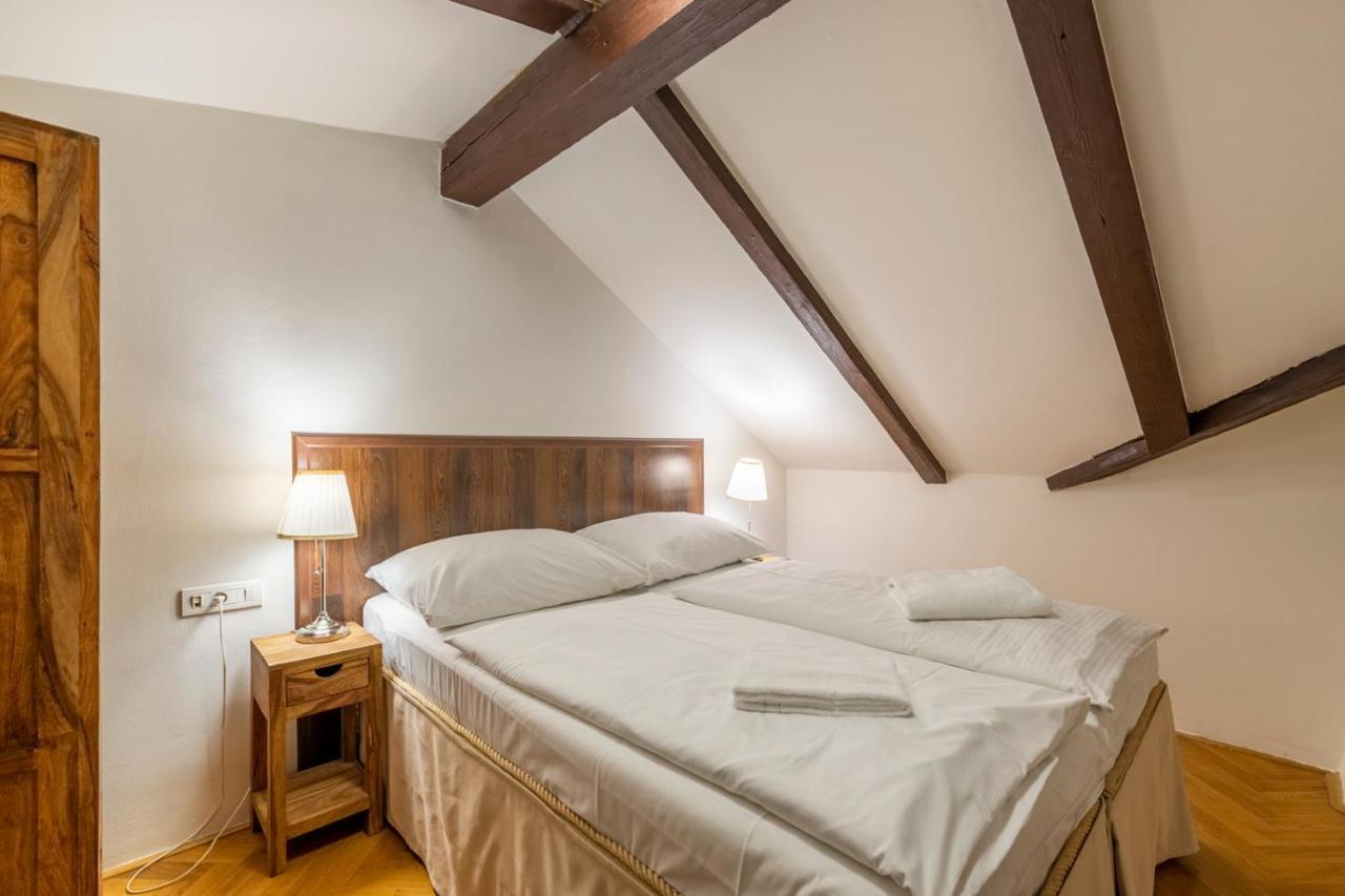 Aparthotel Janackovo - Riverside Prague